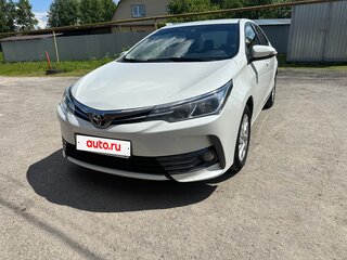 2018 Toyota Corolla XI (E160, E170, E180) Рестайлинг 1, белый, 1690000 рублей, вид 3