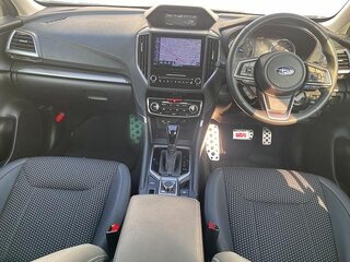 2023 Subaru Forester V Рестайлинг, чёрный, 1999100 рублей, вид 5