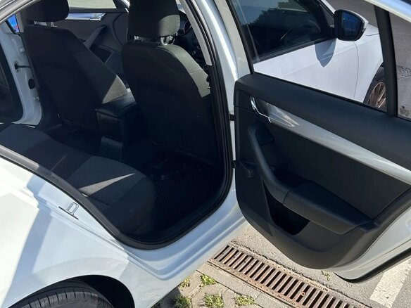 2016 Skoda Octavia III (A7), белый - вид 16