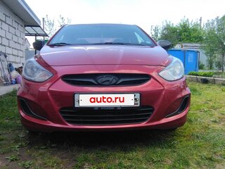2012 Hyundai Solaris I, красный, 910000 рублей, вид 4