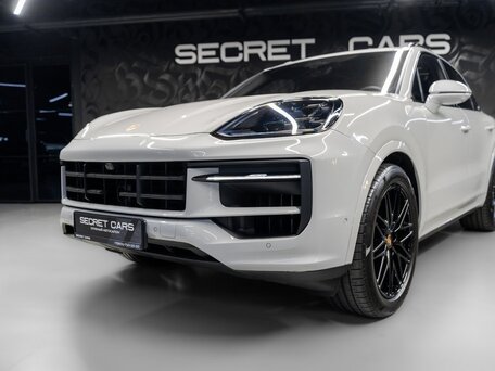 2025 Porsche Cayenne III Рестайлинг, серебристый, 16690000 рублей, вид 4