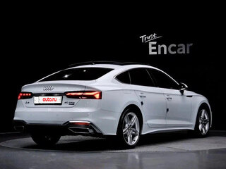 2022 Audi A5 Sportback 40 TFSI II (F5) Рестайлинг, белый, 4090000 рублей, вид 3