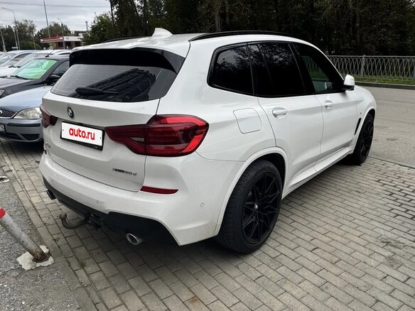 2018 BMW X3 20d xDrive III (G01), белый, 3600000 рублей - вид 2