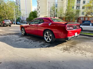 2015 Dodge Challenger R__T III Рестайлинг 2, красный, 4350000 рублей, вид 3