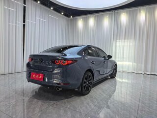 2022 Mazda 3 Axela IV (BP), серый, 1660000 рублей, вид 4