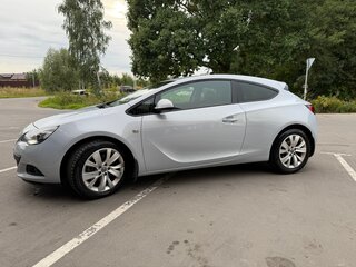 2012 Opel Astra GTC J Рестайлинг, серебристый, 850000 рублей, вид 3