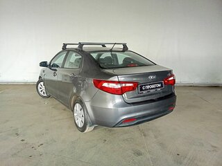 2013 Kia Rio 5-speed III, серый, 740000 рублей, вид 4