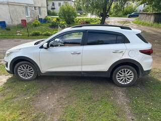 2018 Kia Rio X-Line IV, белый, 1600000 рублей, вид 4
