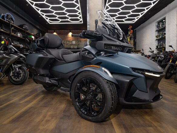 2026 BRP Can-Am Spyder, чёрный, 3490000 рублей - вид 1
