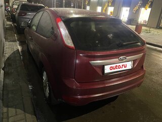 2009 Ford Focus II Рестайлинг, пурпурный, 530000 рублей, вид 5