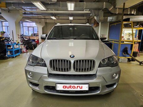 2009 BMW X5 4.8i II (E70), серебристый, 3300000 рублей, вид 2