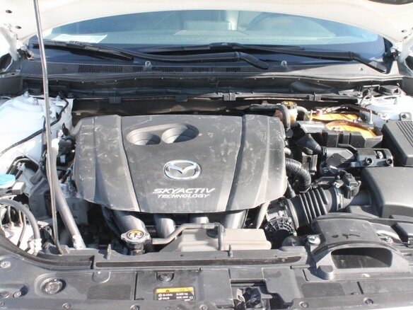 2015 Mazda 6 III (GJ) Рестайлинг, белый, 1200000 рублей - вид 4