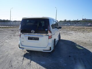 2021 Nissan Serena V (C27) Рестайлинг, белый, 2500000 рублей, вид 4