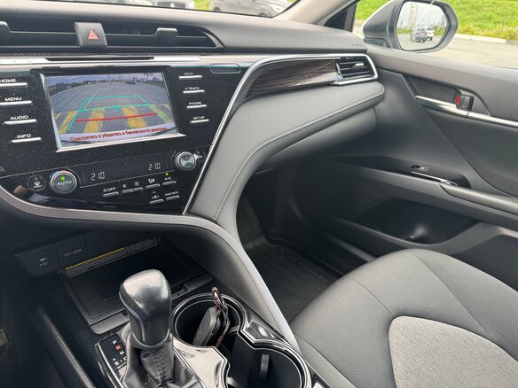 2020 Toyota Camry VIII (XV70), белый, 2890000 рублей - вид 14