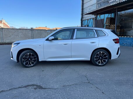 2025 BMW X3 Long 30L xDrive IV (G45/G48), белый, 6500000 рублей, вид 3