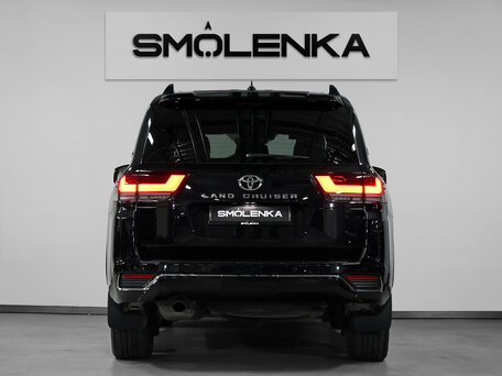 2022 Toyota Land Cruiser 300 Series, чёрный, 9800000 рублей, вид 4