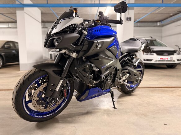2017 Yamaha MT-10, синий, 1250000 рублей - вид 3
