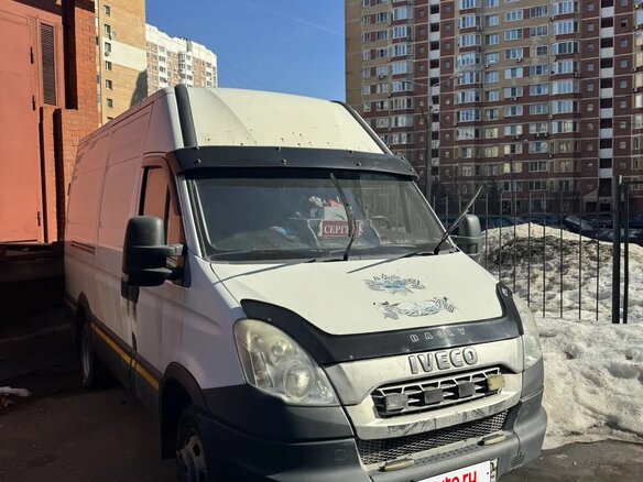 2012 Iveco Daily, белый, 1650000 рублей - вид 3
