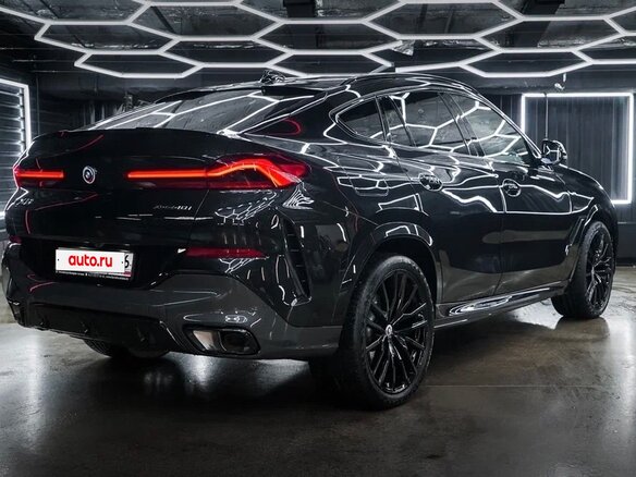 2023 BMW X6 40i III (G06), чёрный, 11500000 рублей - вид 13