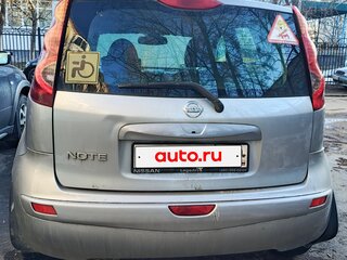 2011 Nissan Note I Рестайлинг, серый, 700000 рублей, вид 3