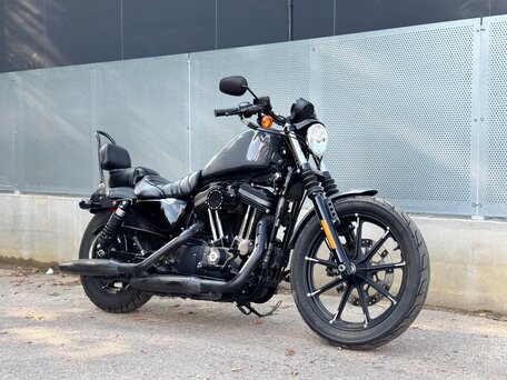 2022 Harley-Davidson Sportster 883, серый, 850000 рублей, вид 1