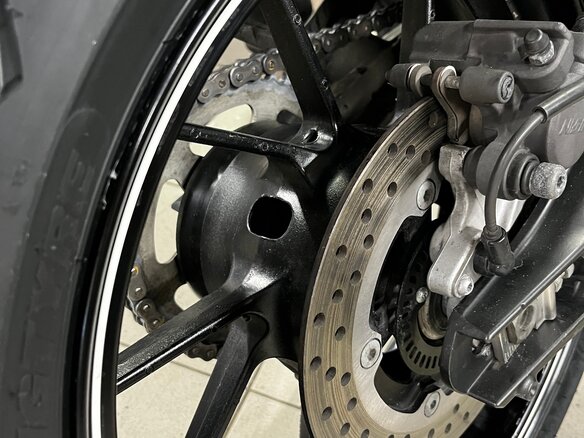 2015 Yamaha MT-09 (FZ-09), фиолетовый, 600000 рублей - вид 9