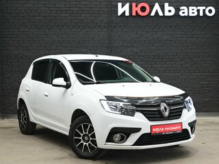 2018 Renault Sandero II Рестайлинг, белый, 800000 рублей, вид 3
