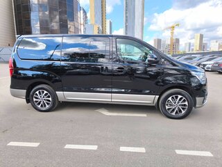 2019 Hyundai Grand Starex I Рестайлинг 2, чёрный, 3950000 рублей, вид 3