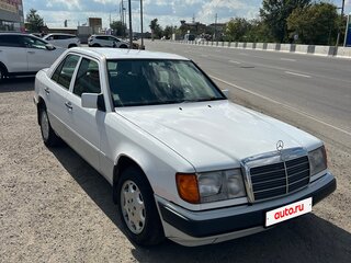1993 Mercedes-Benz W124 300, белый, 1650000 рублей, вид 5