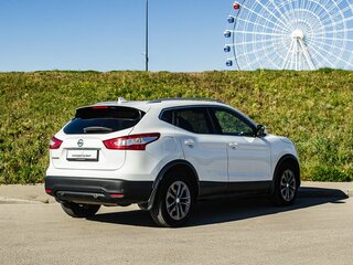 2018 Nissan Qashqai II, белый, 1650000 рублей, вид 2
