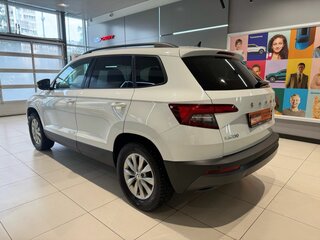 2022 Skoda Karoq DSG7 I, белый, 2099000 рублей, вид 4