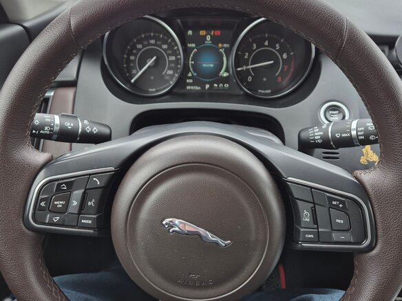 2020 Jaguar E-Pace I, чёрный - вид 7