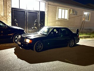 1989 Mercedes-Benz 190 (W201), чёрный, 2350000 рублей, вид 2