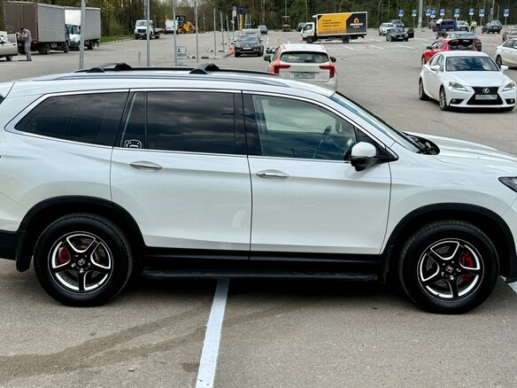 2016 Honda Pilot III, белый, 2900000 рублей - вид 3