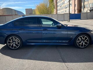 2021 BMW 5 серии 520d xDrive VII (G30/G31/G38) Рестайлинг, синий, 5750000 рублей, вид 5