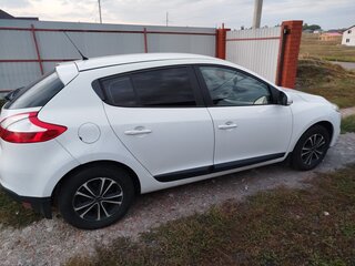 2012 Renault Megane III Рестайлинг, белый, 775000 рублей, вид 2