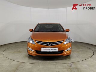 2016 Hyundai Solaris I Рестайлинг, жёлтый, 910000 рублей, вид 2