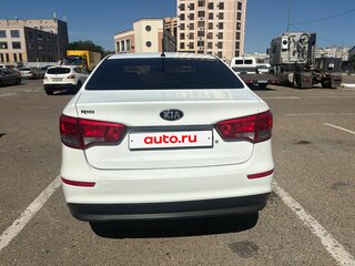 2015 Kia Rio III Рестайлинг, белый, 550000 рублей, вид 4