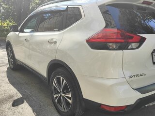 2018 Nissan X-Trail III Рестайлинг, белый, 2370000 рублей, вид 4