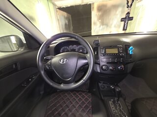 2010 Hyundai i30 I Рестайлинг, белый, 750000 рублей, вид 4