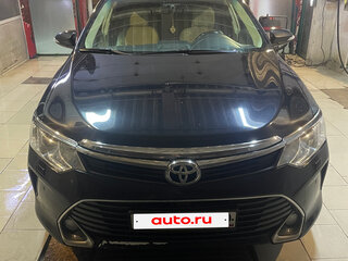 2015 Toyota Camry VII (XV50) Рестайлинг, чёрный, 1650000 рублей, вид 1