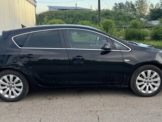 2010 Opel Astra J, чёрный, 700000 рублей, вид 3