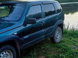 2011 Chevrolet Niva I Рестайлинг, серый, 350000 рублей, вид 5