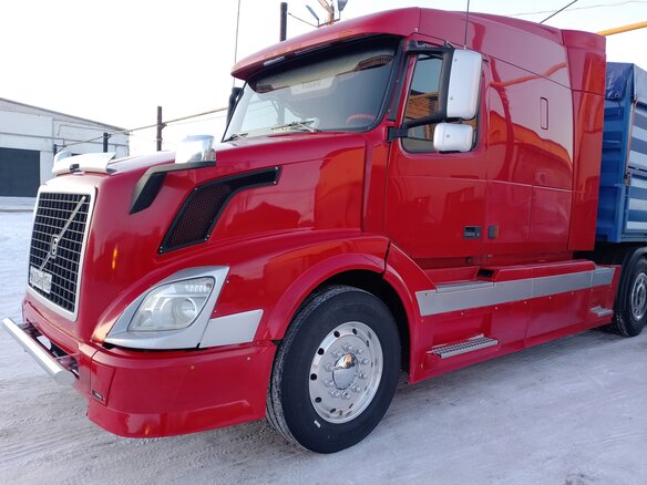 2003 Volvo VNL, красный, 5500000 рублей - вид 20