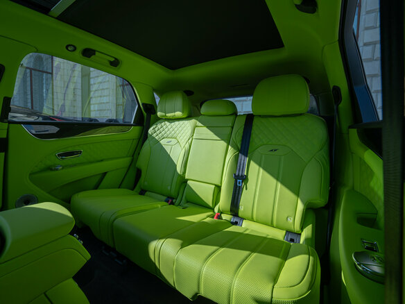 2025 Bentley Bentayga I Рестайлинг, чёрный, 43500000 рублей - вид 33