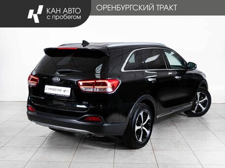 2017 Kia Sorento III Prime, чёрный, 2398000 рублей, вид 3
