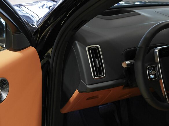 2025 Li Auto (Lixiang) L9 52.3 kWh I Рестайлинг, чёрный, 11990000 рублей - вид 16