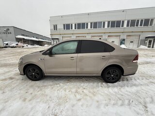 2017 Volkswagen Polo V Рестайлинг, бежевый, 1000000 рублей, вид 5