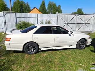 1997 Toyota Mark II VIII (X100), белый, 690000 рублей, вид 4
