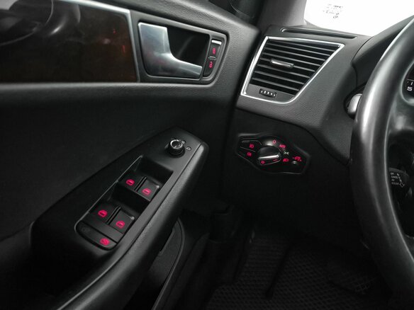 2009 Audi Q5 I (8R), белый, 999000 рублей - вид 9